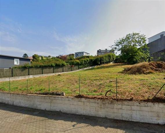 Terreno en avenida Rosalía de Castro thumbnail 1