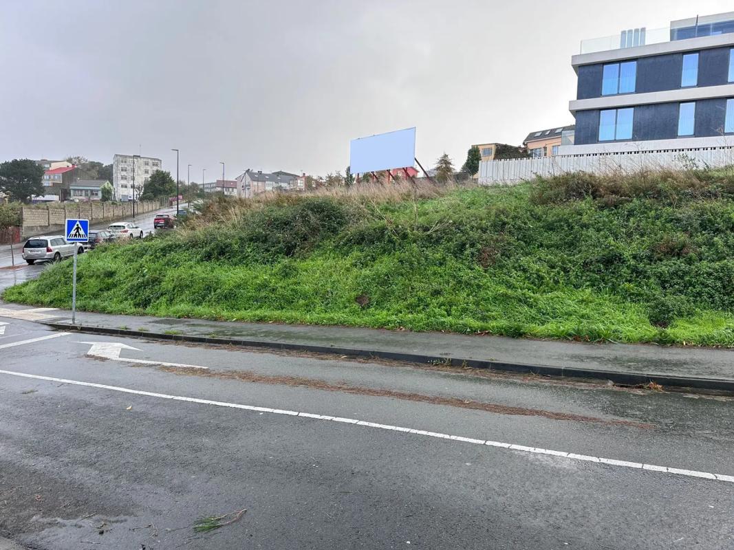 Terreno en venta en Oleiros, A Coruña photo 3