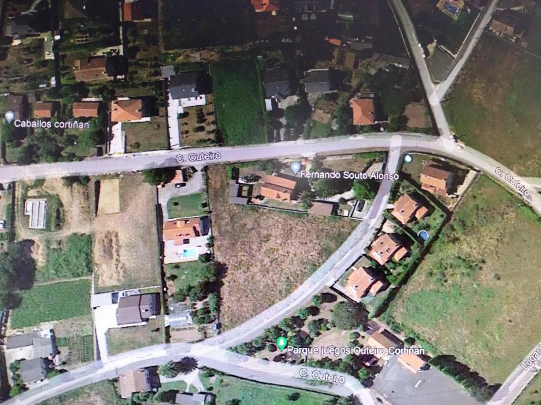 Terreno en venta en Bergondo, A Coruña photo 3