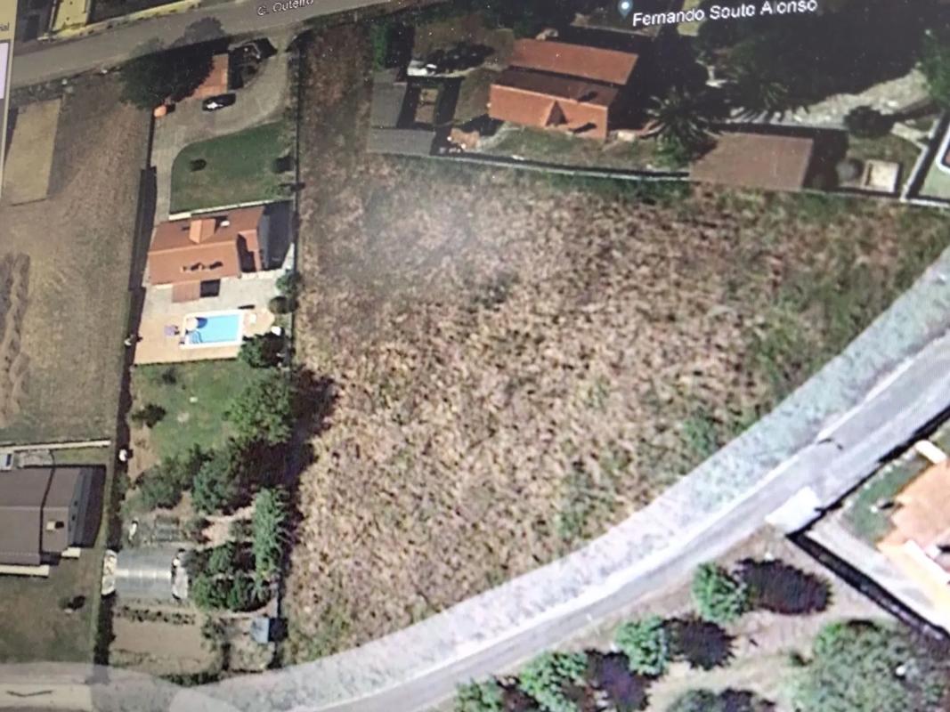 Terreno en venta en Bergondo, A Coruña photo 4
