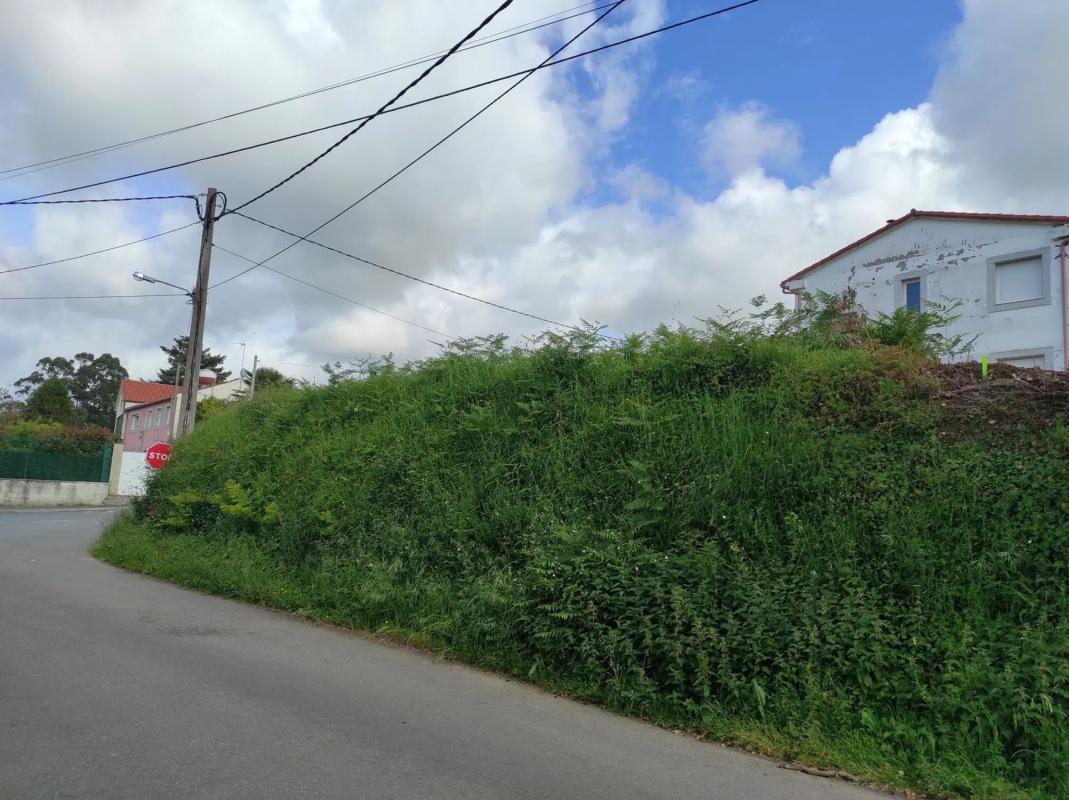 Terreno en venta en Oleiros, A Coruña photo 4