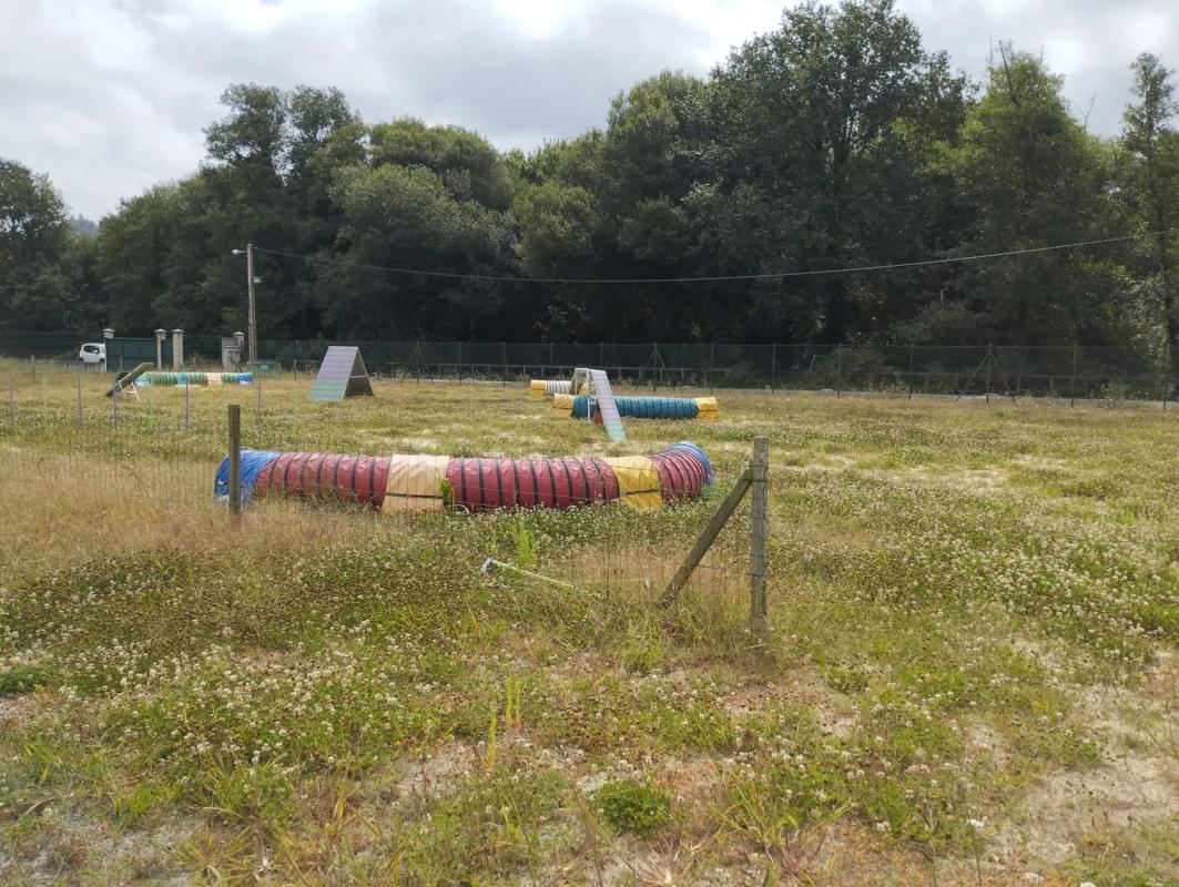 Terreno en venta en Carral, A Coruña photo 2