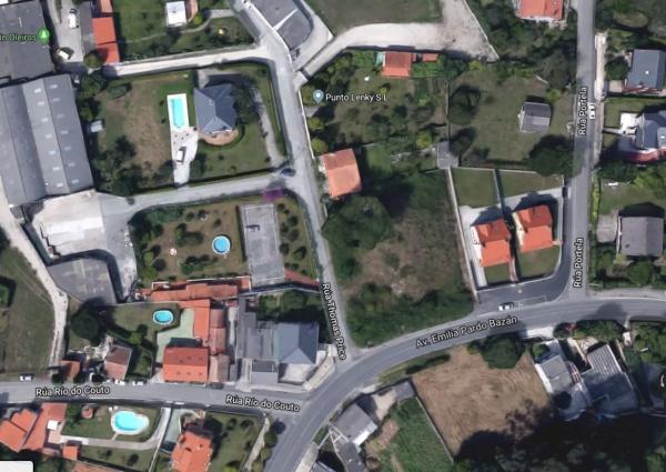 Terreno en avenida Emilia Pardo Bazán, 109 photo 1