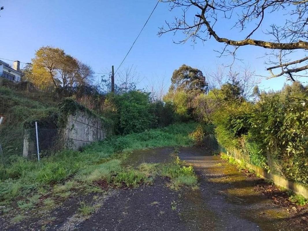 Terreno en venta en Oleiros, A Coruña photo 3