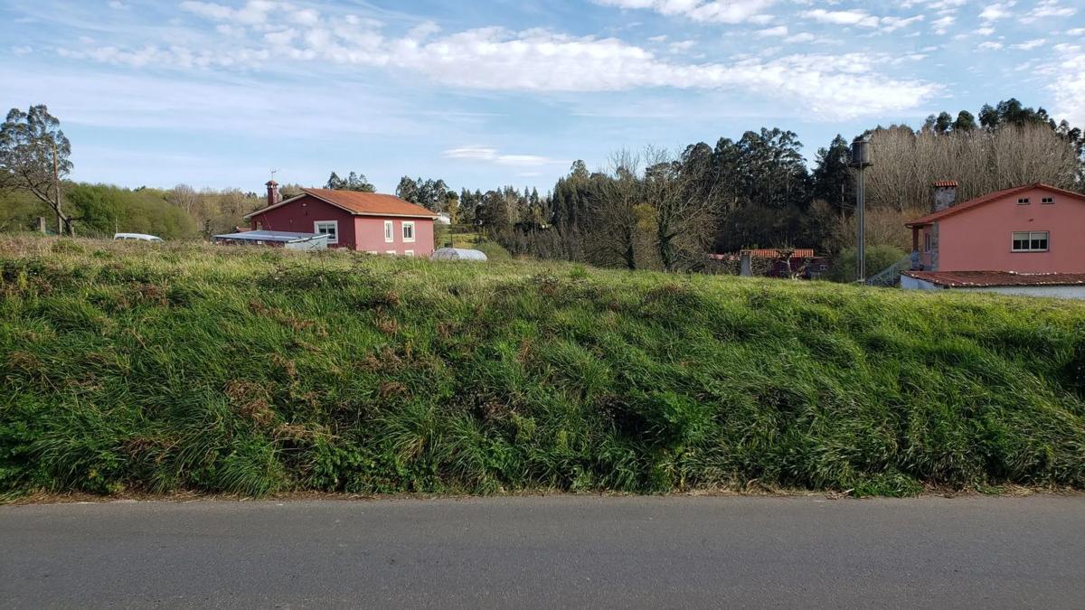 Terreno en venta en Bergondo, A Coruña photo 4