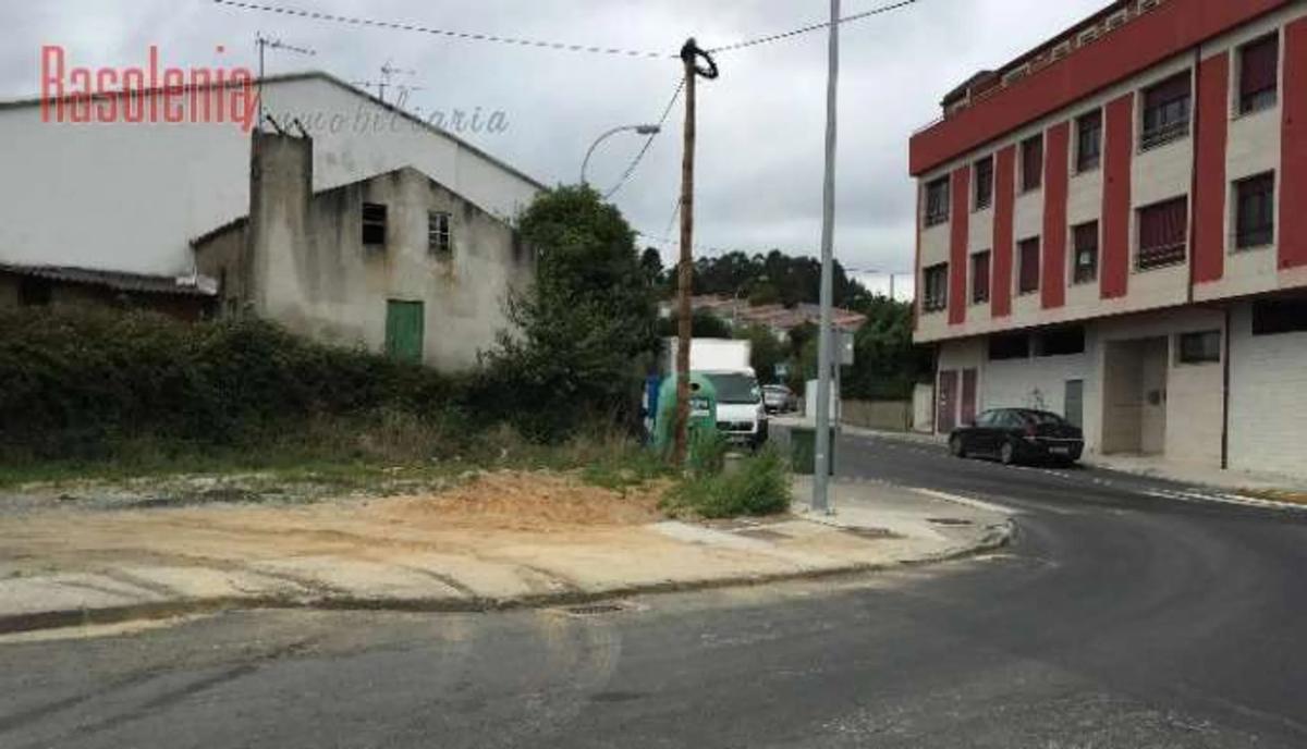Terreno en venta en Carral, A Coruña photo 5