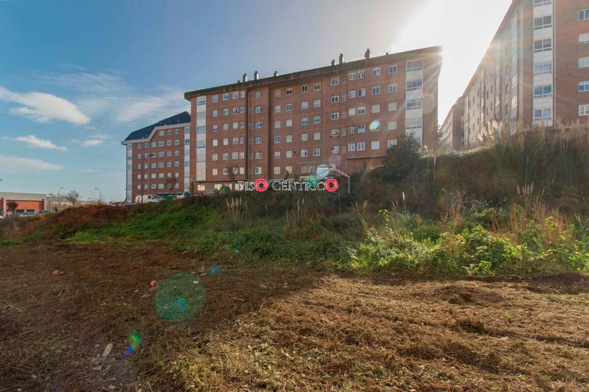 Terreno en venta en Culleredo, A Coruña photo 3