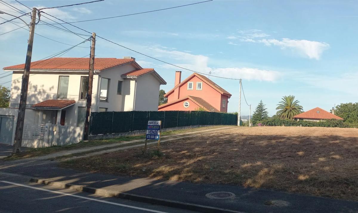 Land for sale in Oleiros, A Coruña photo 3