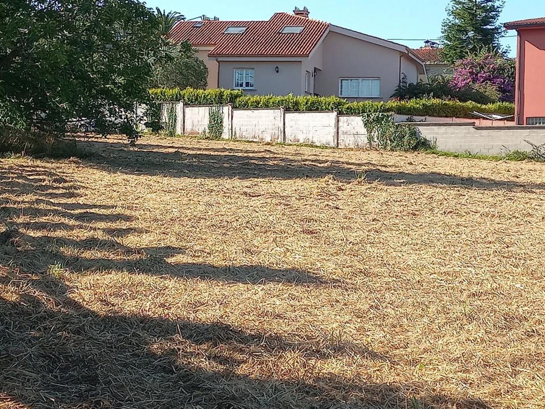 Terreno en venta en Bergondo, A Coruña photo 5