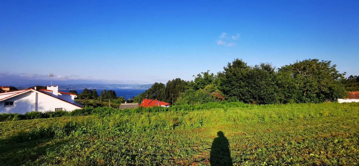Terreno en venta en Oleiros, A Coruña photo 2