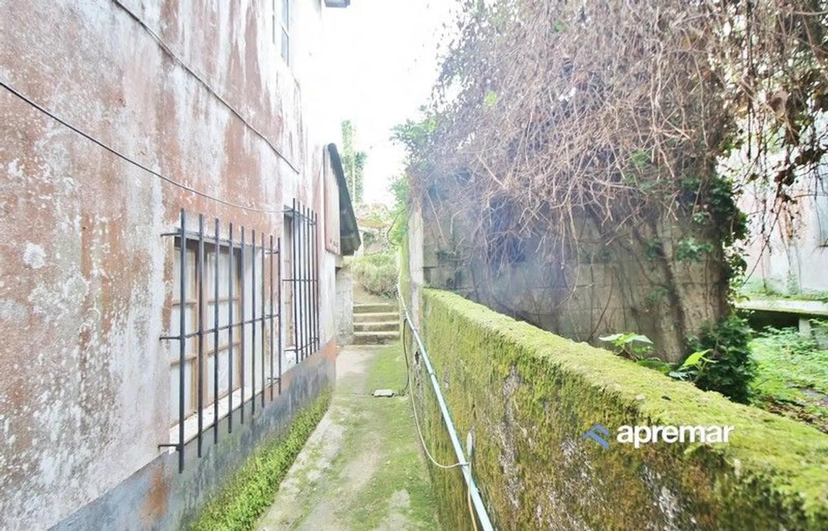 Terreno en venta en Carral, A Coruña photo 1