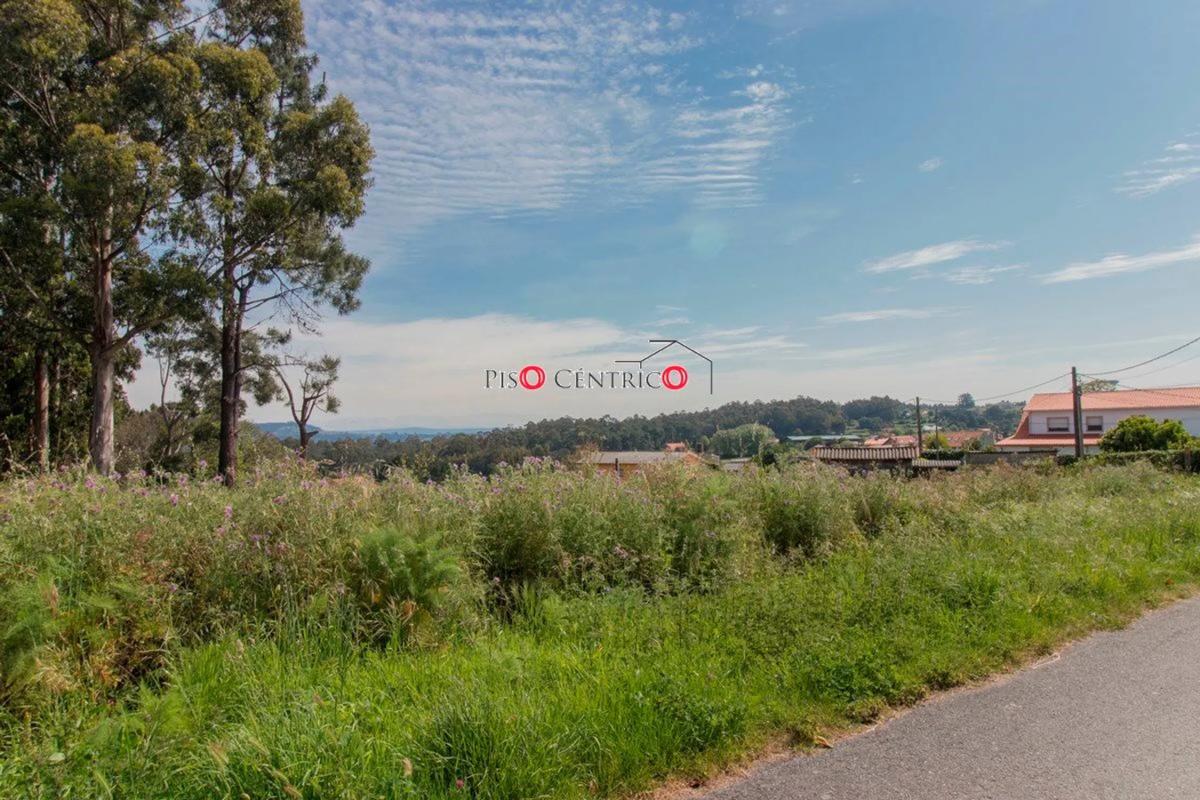 Terreno en venta en Oleiros, A Coruña photo 2