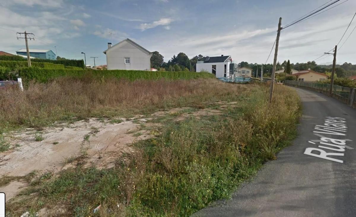 Terreno en venta en Oleiros, A Coruña photo 2