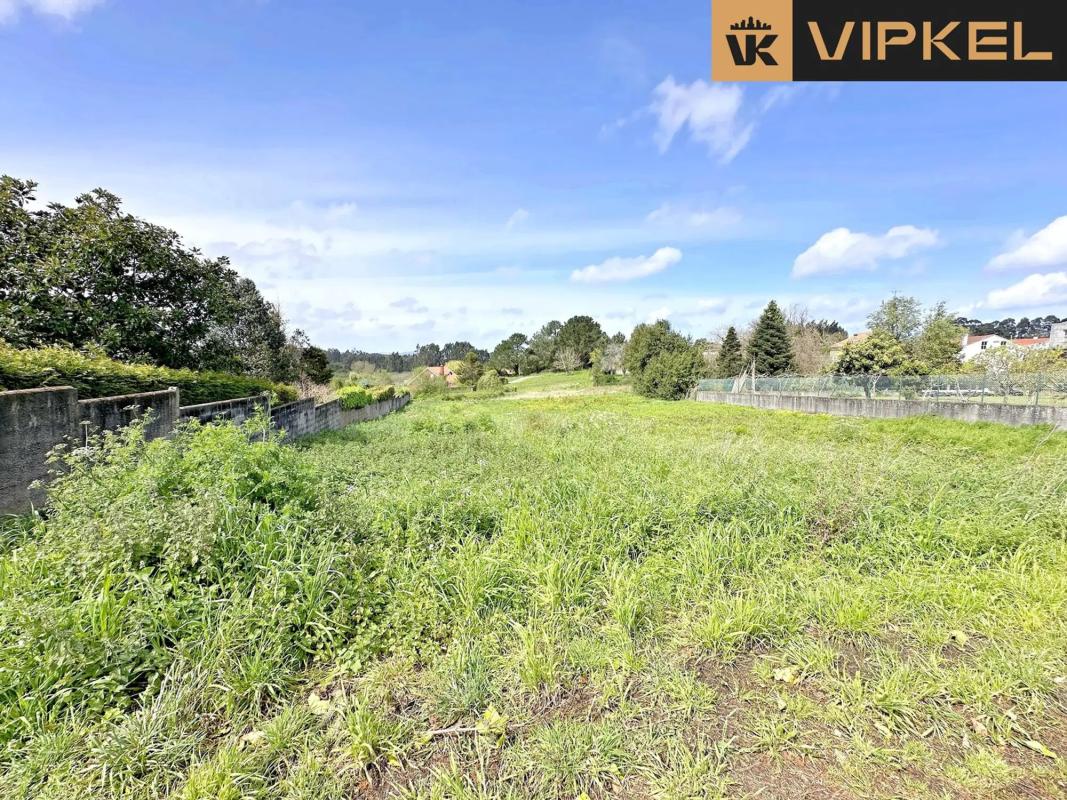 Terreno en venta en Oleiros, A Coruña photo 4