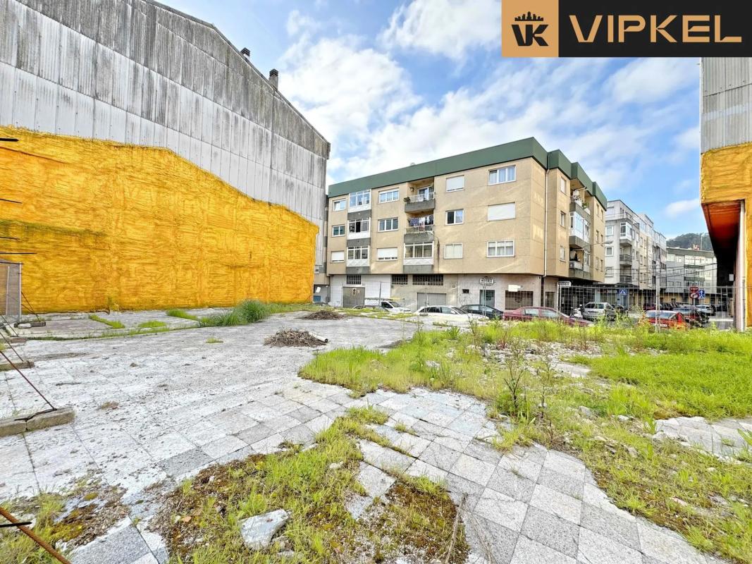 Terreno en venta en Arteixo, A Coruña photo 1