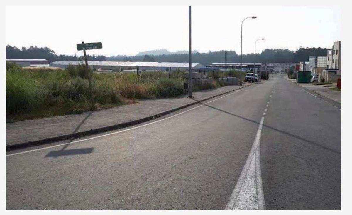 Działka na sprzedaż w Kąbrów, A Coruña photo 1