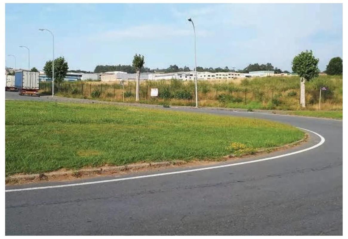 Działka na sprzedaż w Kąbrów, A Coruña photo 2