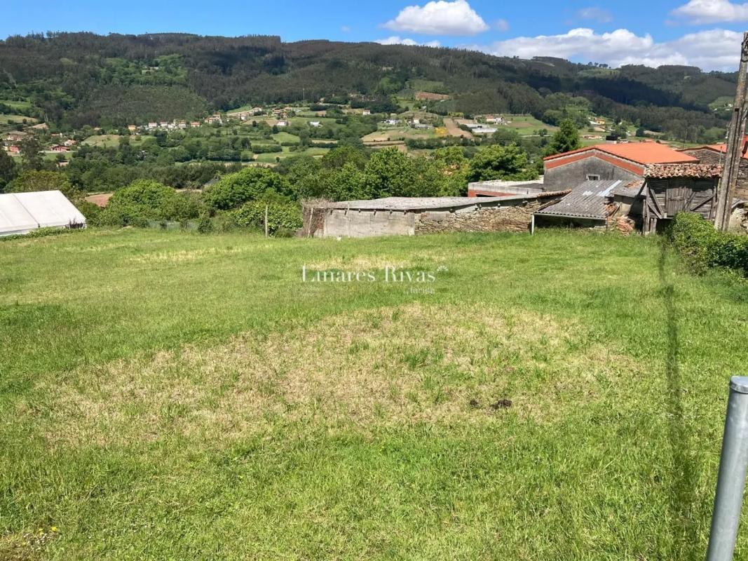 Terreno en venta en Carral, A Coruña photo 1