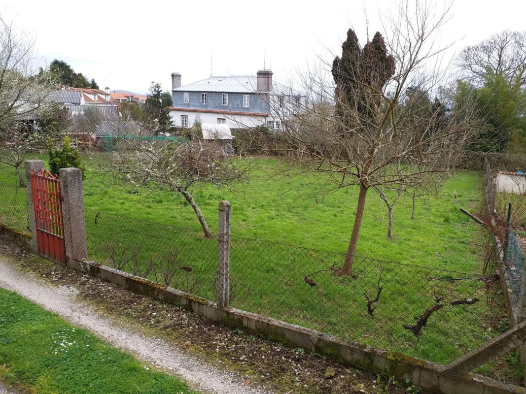 Terreno en venta en Culleredo, A Coruña photo 4