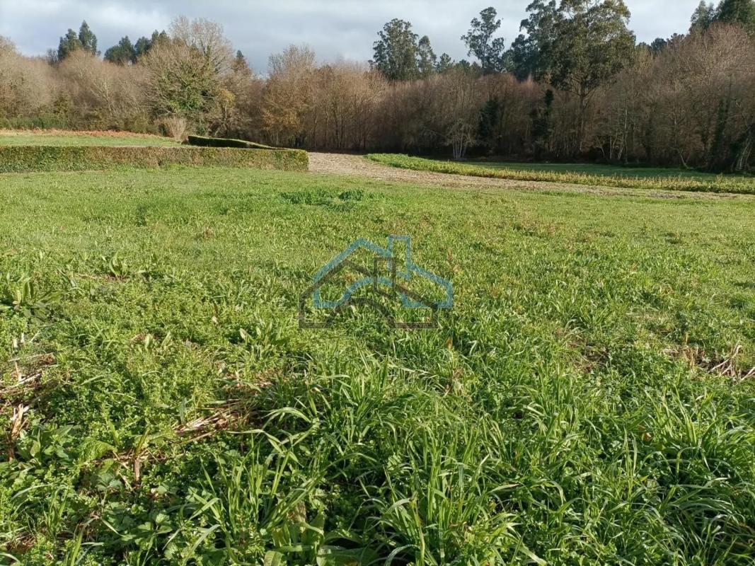 Terreno en venta en Oleiros, A Coruña photo 1