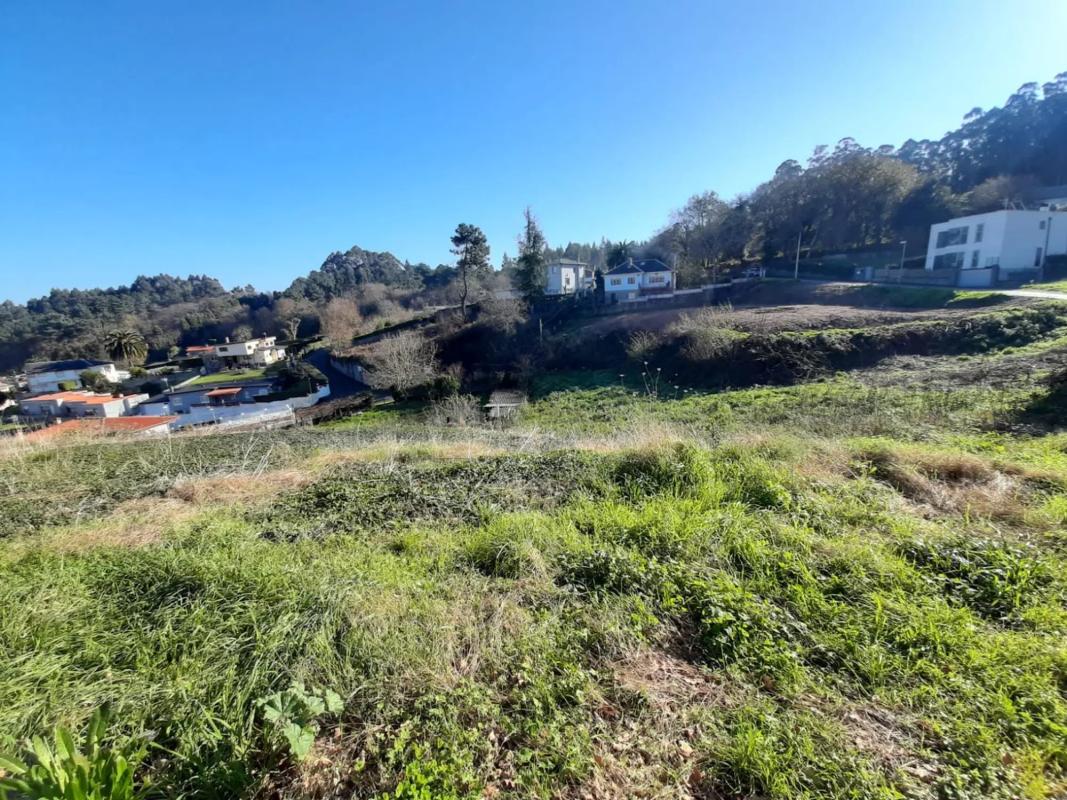 Terreno en venta en Oleiros, A Coruña photo 2