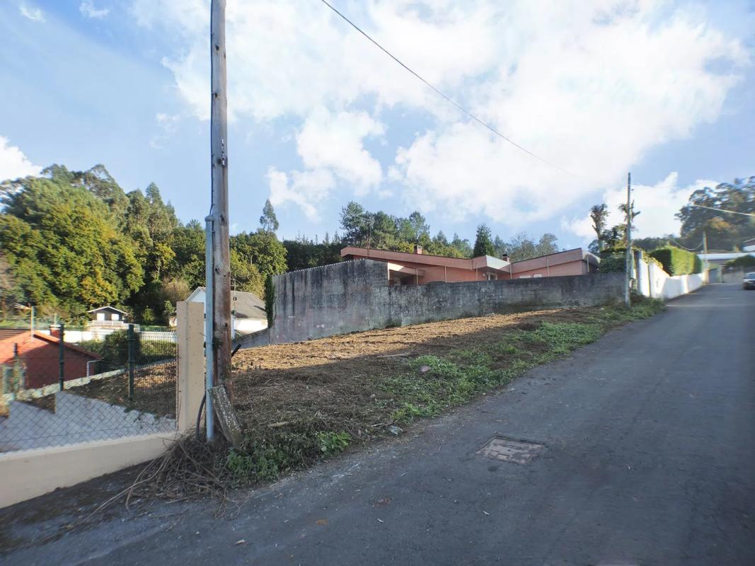 Terreno en venta en Oleiros, A Coruña photo 2