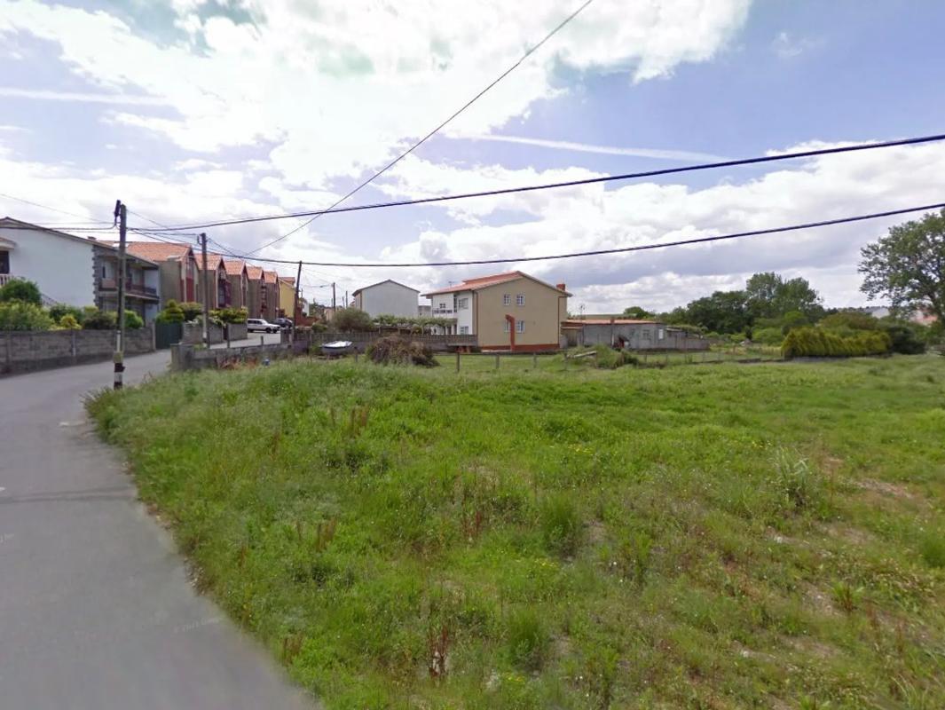 Terreno en venta en Oleiros, A Coruña photo 2