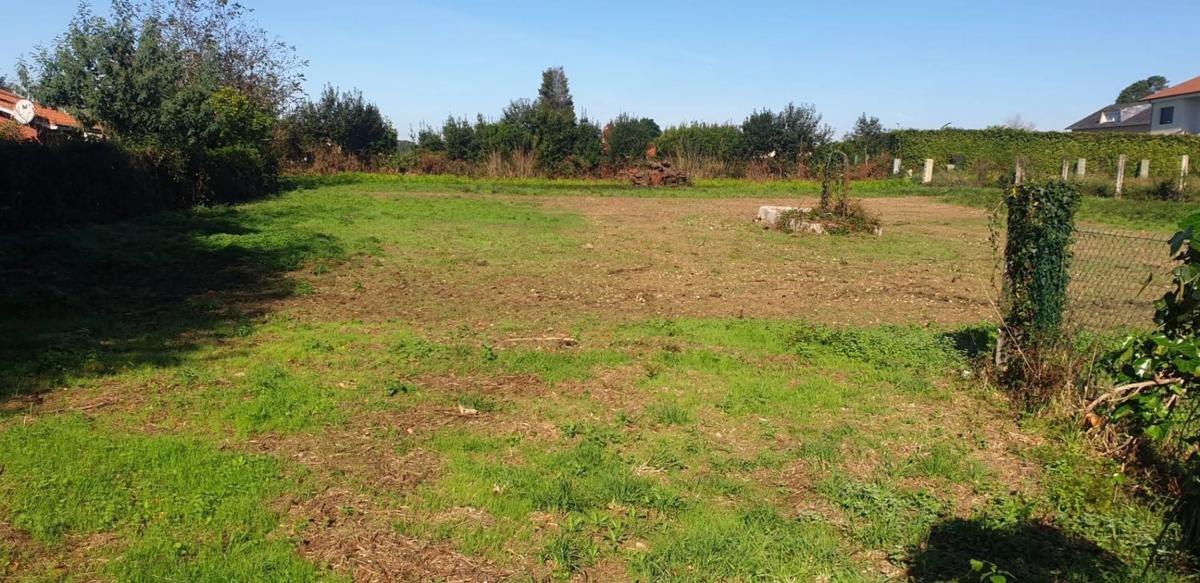 Terreno en venta en Cambre, A Coruña photo 4