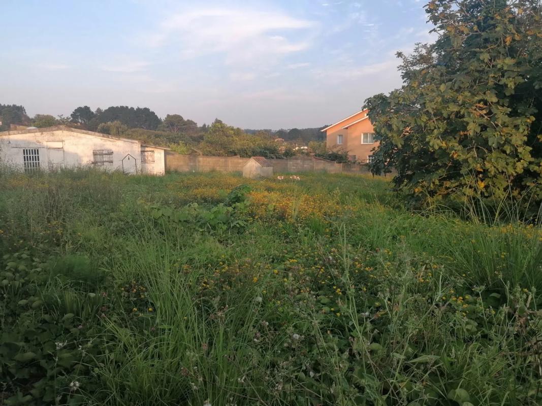 Terreno en venta en Oleiros, A Coruña photo 1