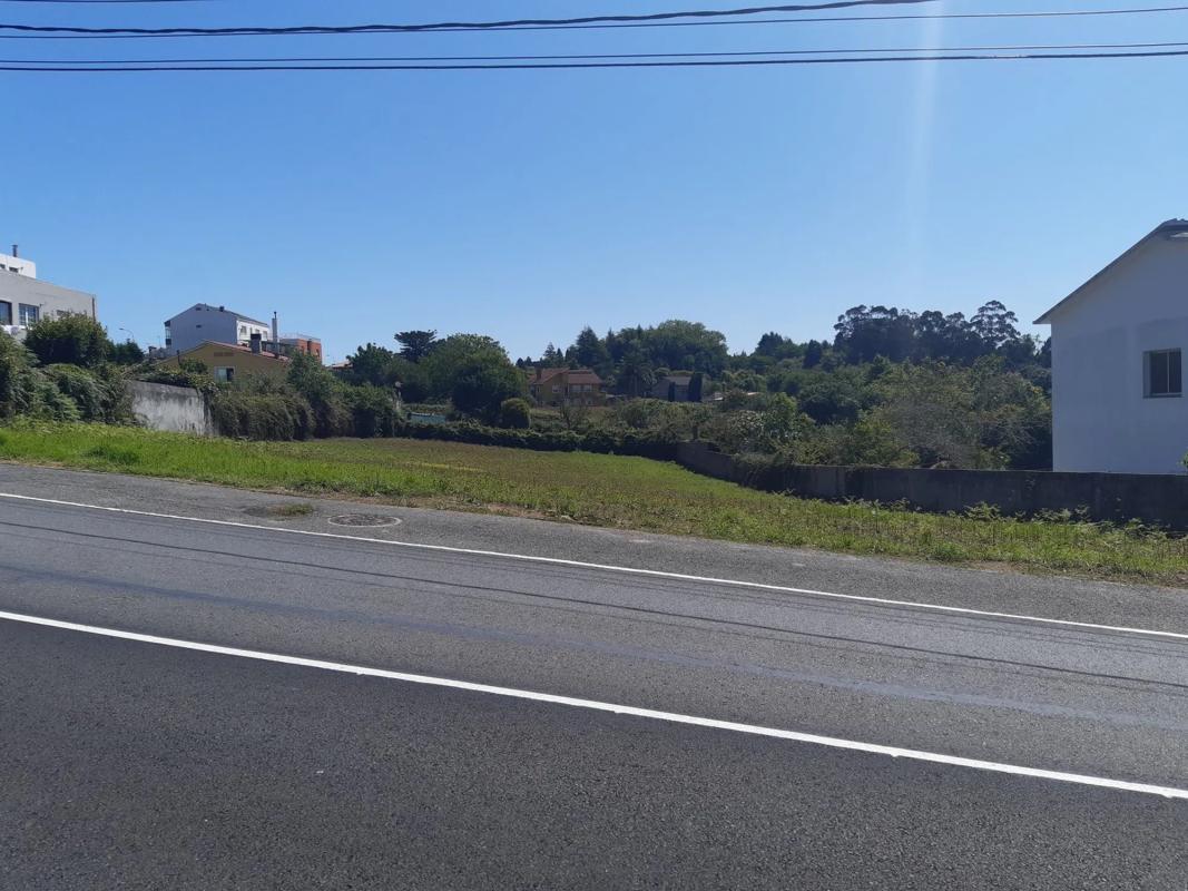 Terreno en venta en Oleiros, A Coruña photo 1
