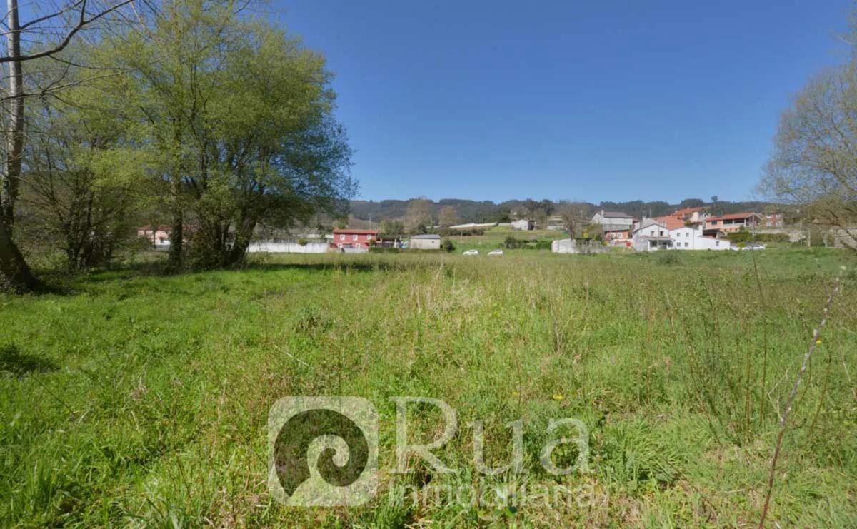 Terreno en venta en Carral, A Coruña photo 1