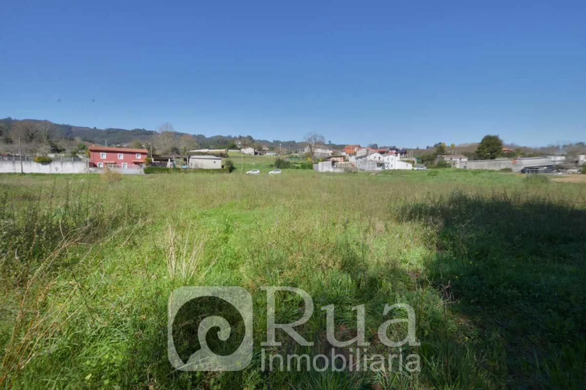 Terreno en venta en Carral, A Coruña photo 3