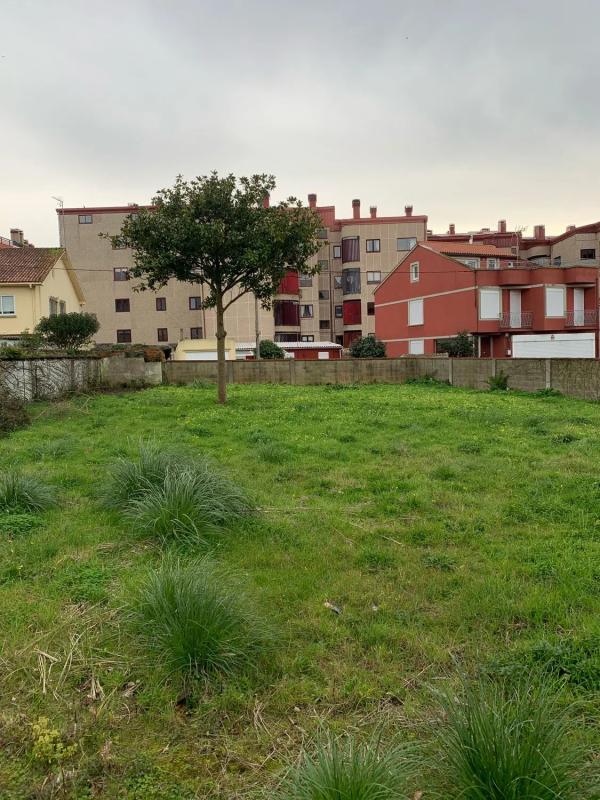 Działka na sprzedaż w Oleiros, A Coruña photo 1