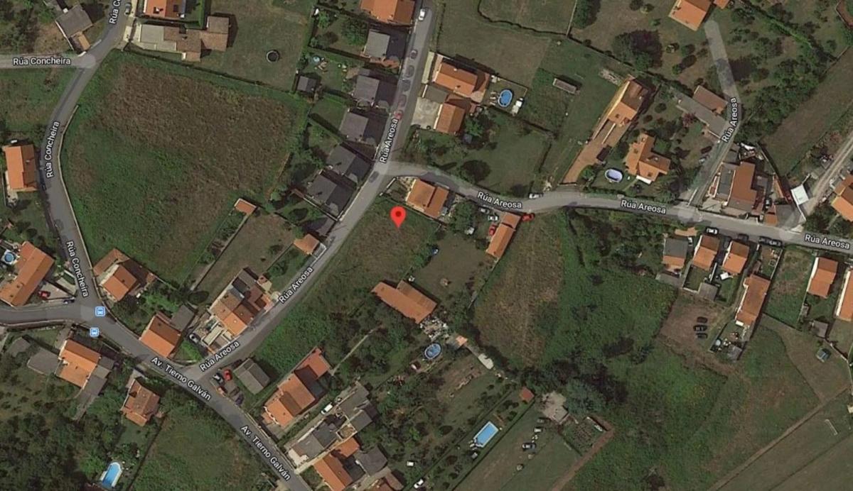 Terreno en venta en Oleiros, A Coruña photo 2