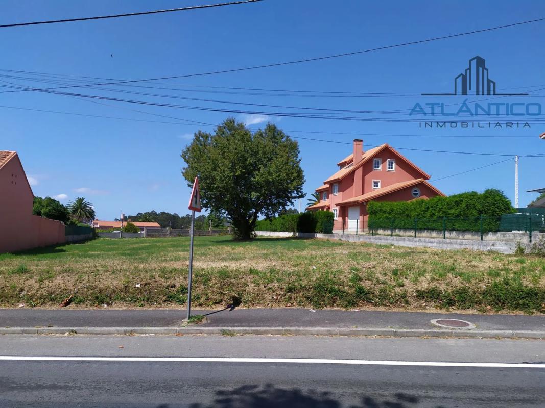 Terreno en venta en Oleiros, A Coruña photo 1