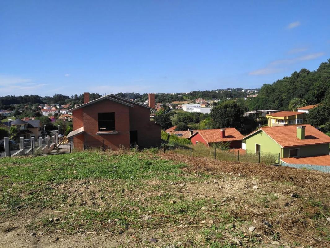 Terreno en venta en Oleiros, A Coruña photo 1
