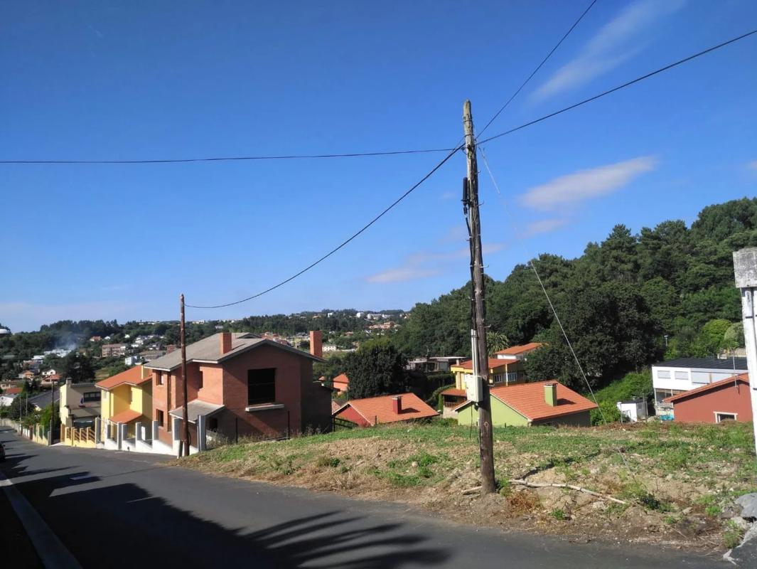 Terreno en venta en Oleiros, A Coruña photo 4