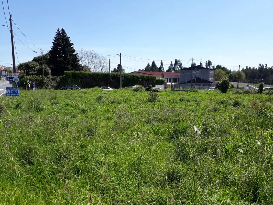 Terreno en venta en Oleiros, A Coruña photo 3