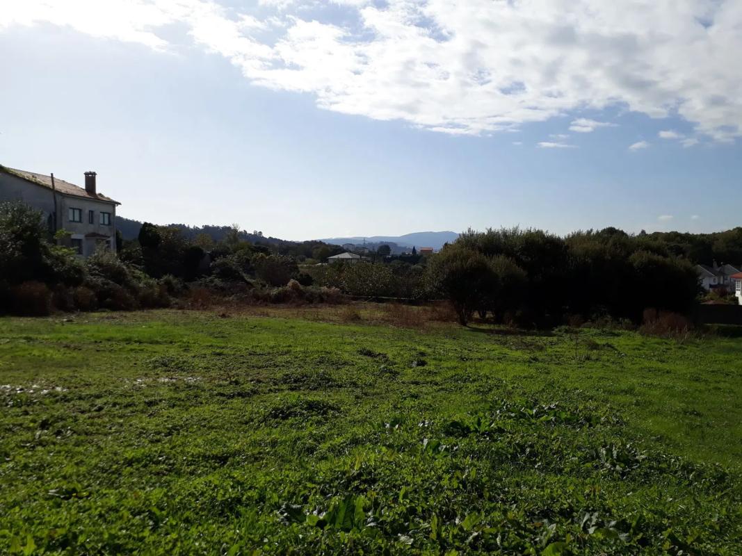 Terreno en venta en Oleiros, A Coruña photo 2