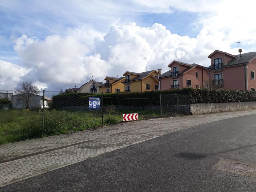 Terreno en venta en Oleiros, A Coruña photo 3