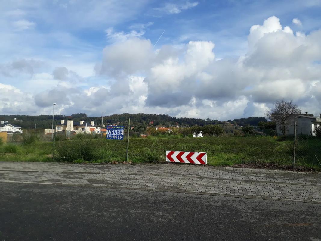 Terreno en venta en Oleiros, A Coruña photo 4