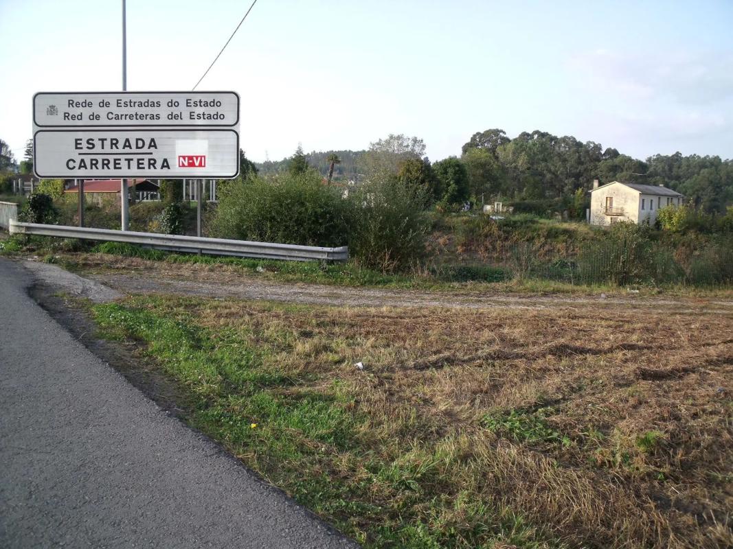 Działka na sprzedaż w Bergondo, A Coruña photo 1