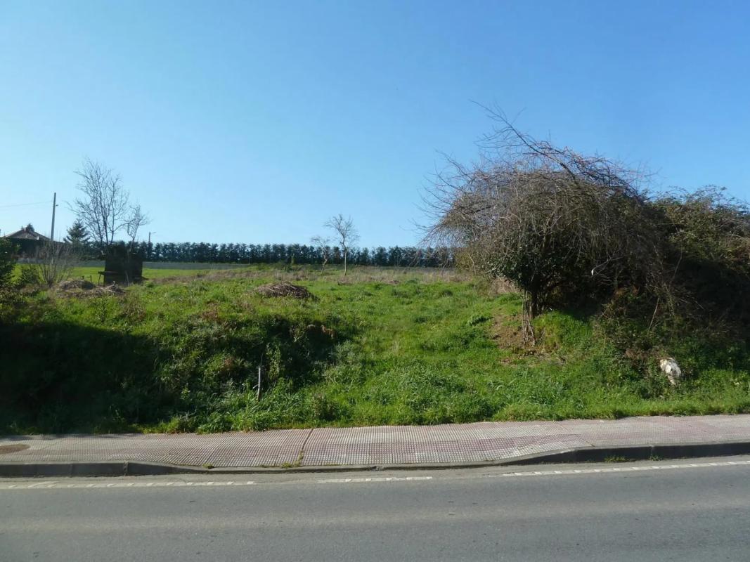 Terreno en venta en Carral, A Coruña photo 5