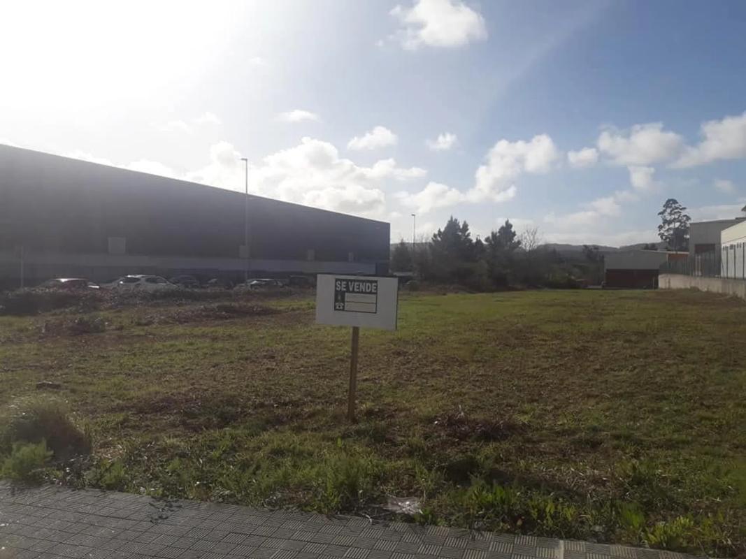 Terreno en venta en Narón, A Coruña photo 4