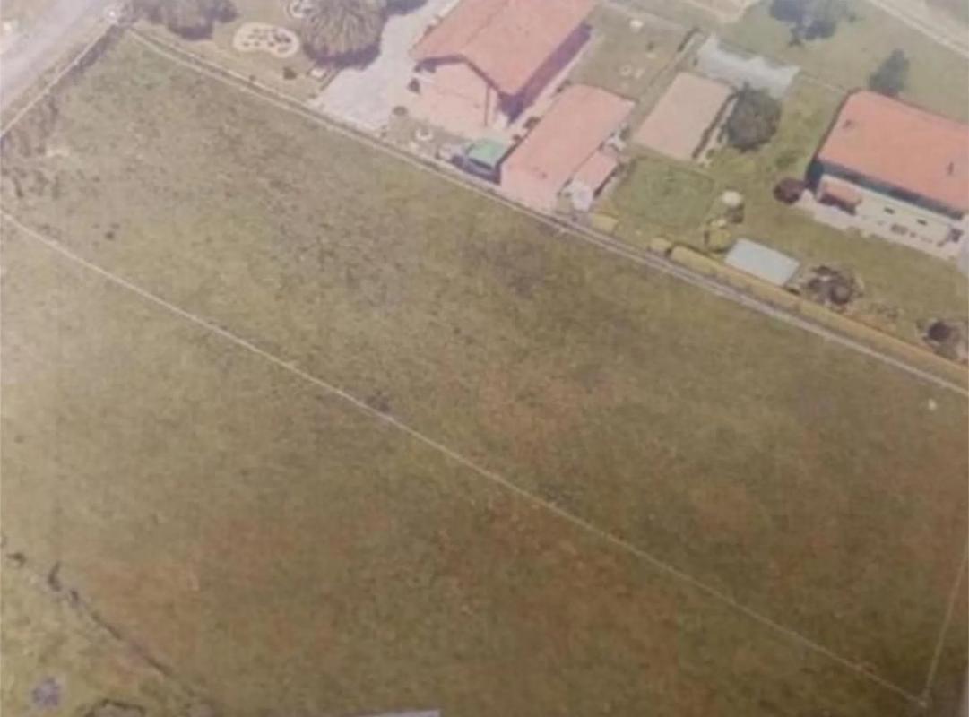 Terreno en venta en Narón, A Coruña photo 2
