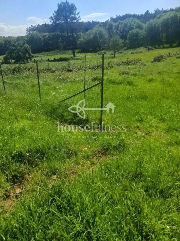 Terreno en venta en Narón, A Coruña photo 3
