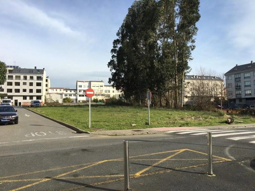 Terreno en venta en Narón, A Coruña photo 2