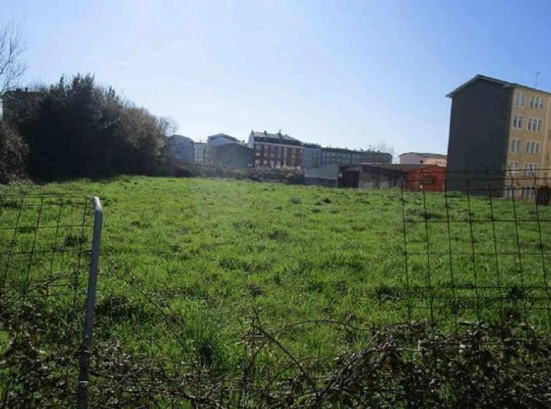 Terreno en venta en Narón, A Coruña photo 2