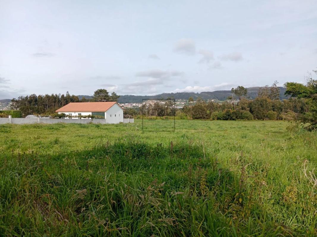 Terreno en venta en Valdoviño, A Coruña photo 1