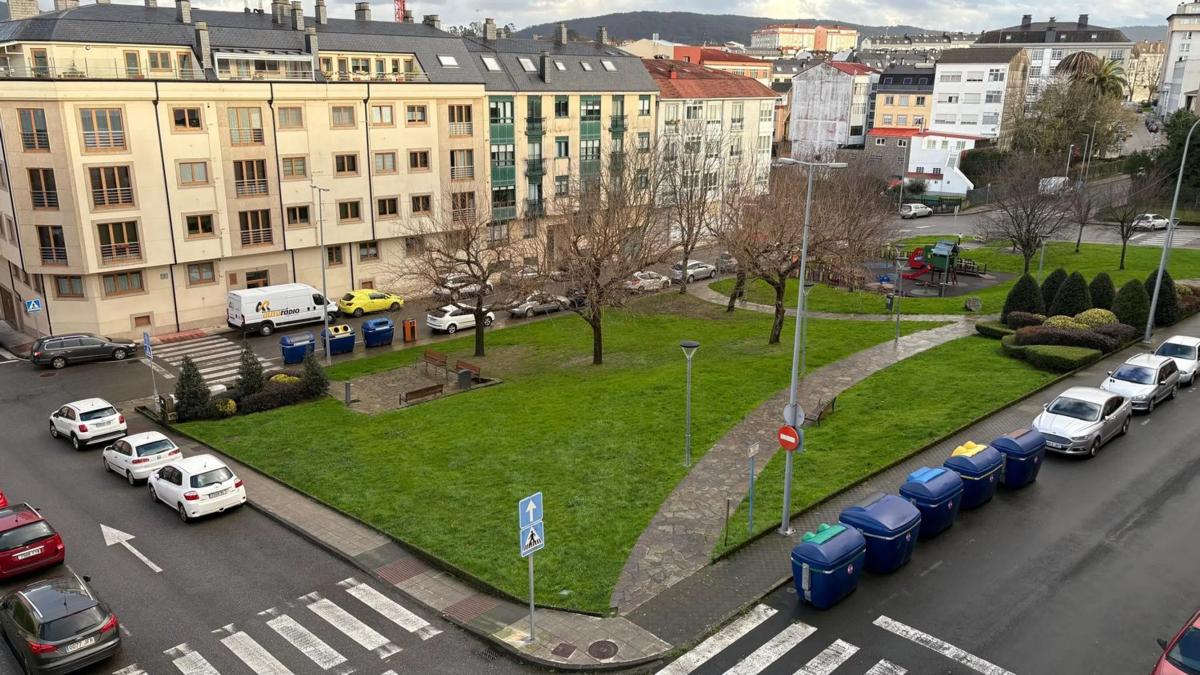 Terreno en venta en Narón, A Coruña photo 3